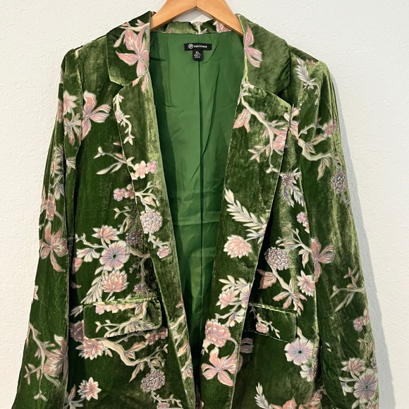 Versona Green Velvet Floral Blazer - Picture 1 of 5